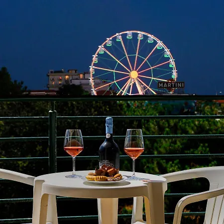 Paris 3* Lido di Camaiore