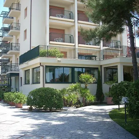 Hotel Paris 3*