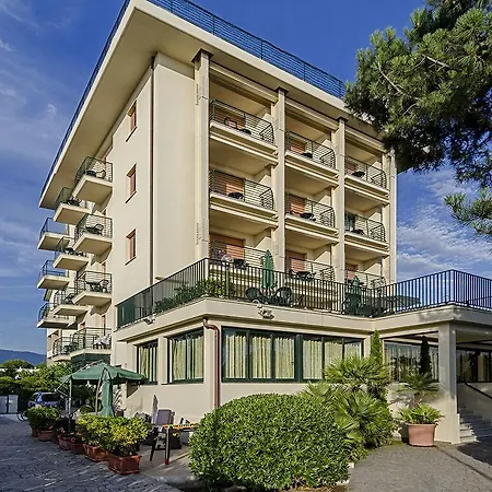 Paris 3* Lido di Camaiore