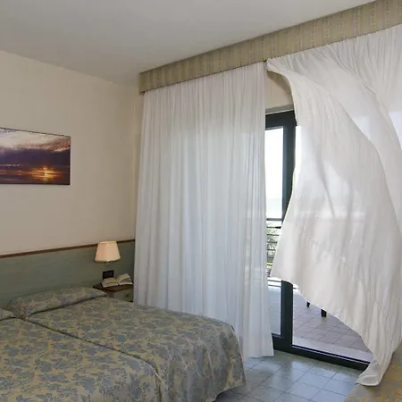 Paris Hotel
