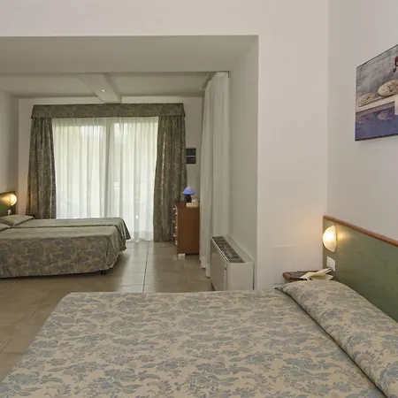 Paris 3*