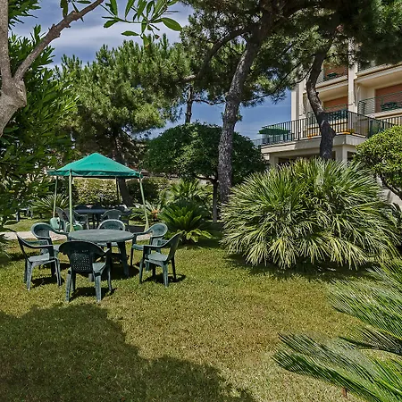 Paris 3* Lido di Camaiore